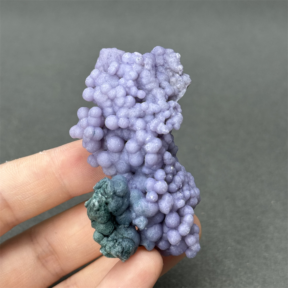 Bonsai Garden China - Natural Beautiful Grape Agate Ore Specimen