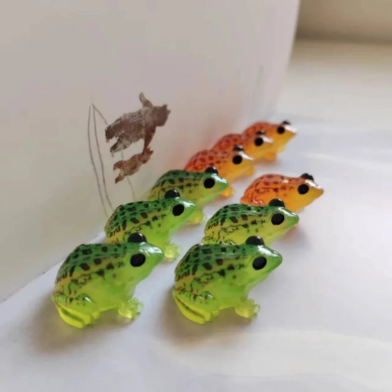 Lovely Tiny Orange Green Frogs - огляд і ціна Bonsai Garden China